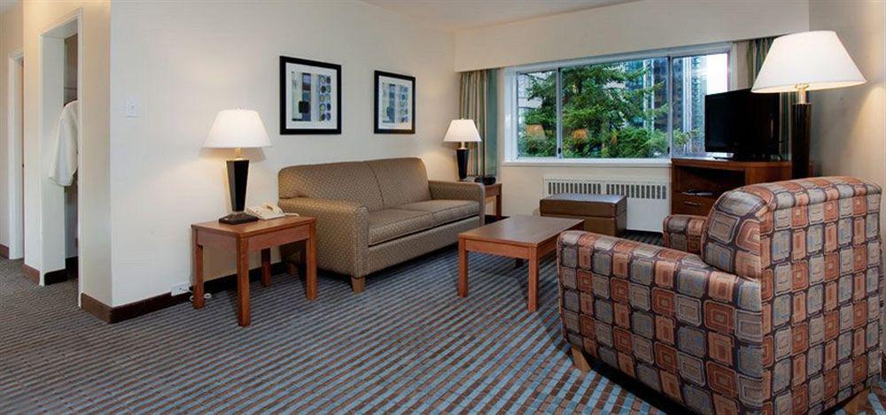 Greenbrier Hotel Vancouver Room photo